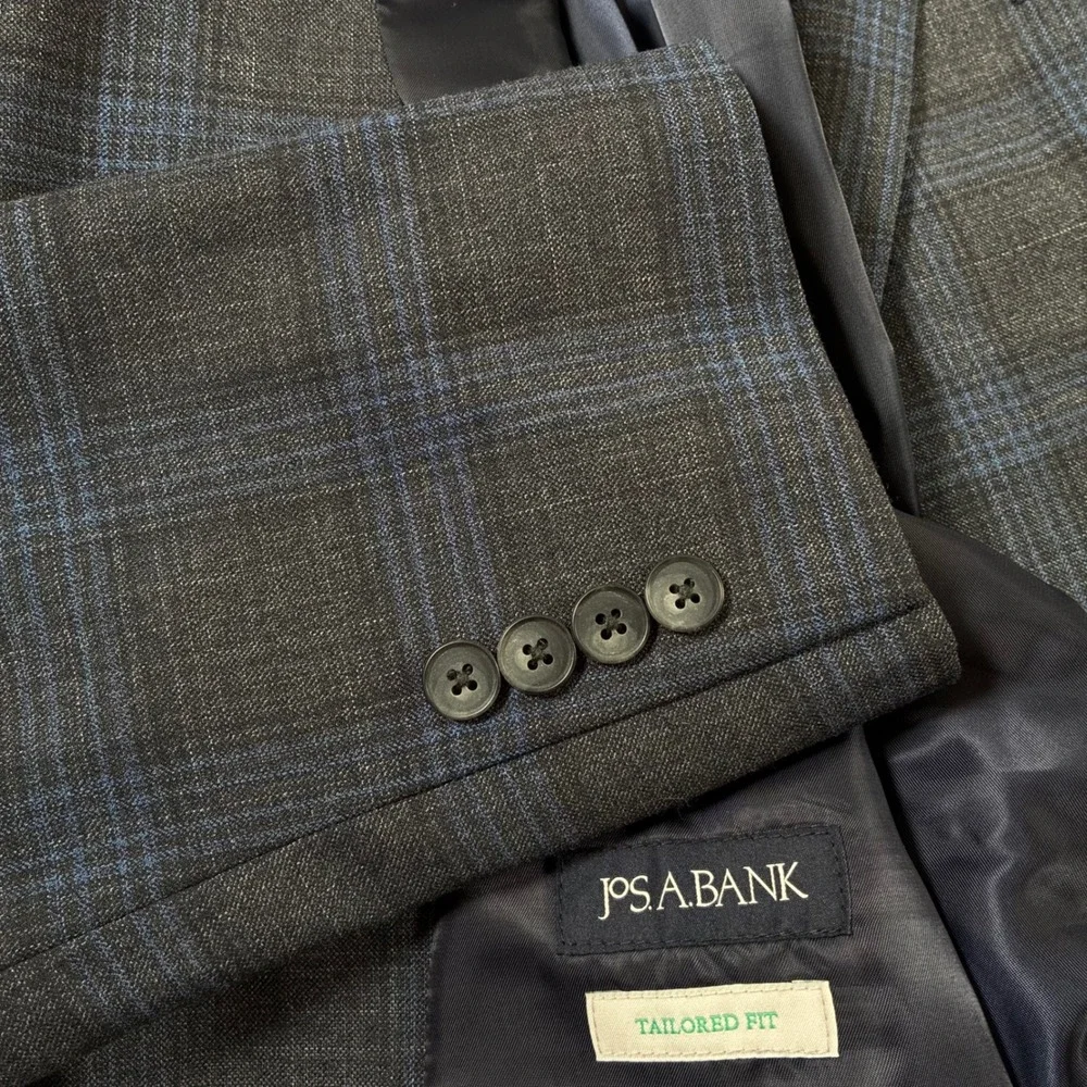 Jos A Bank Sport Coat 44R Grey Blue Glen Plaid Tailored Fit Wool Blend Modern